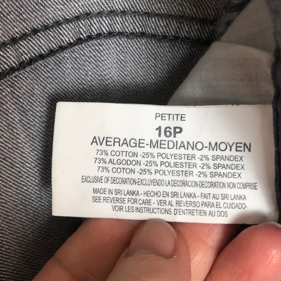 Gloria Vanderbilt Gray High Rise Amanda Style Jeans - Size 16 Petite - Picture 12 of 14